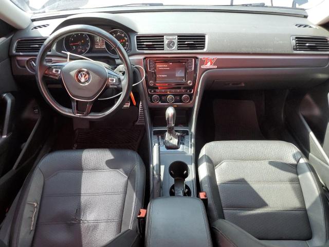 2017 VOLKSWAGEN PASSAT R-L 1VWDT7A30HC036529