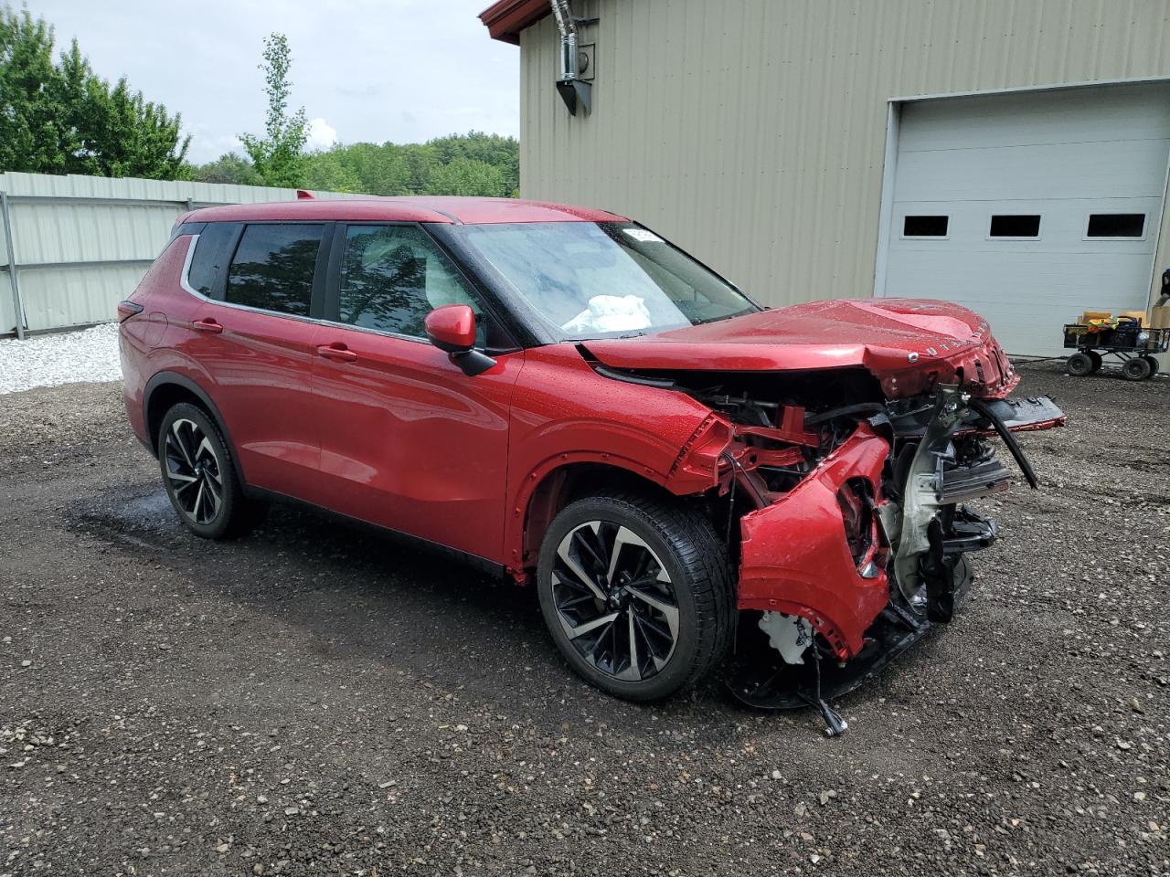 MITSUBISHI OUTLANDER ES