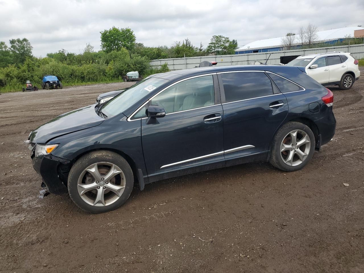 TOYOTA VENZA LE