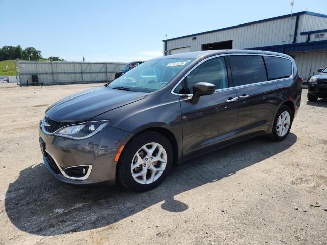 Vin: 2c4rc1bgxhr768200, lot: 61972575, chrysler pacifica touring l 2017 img_1