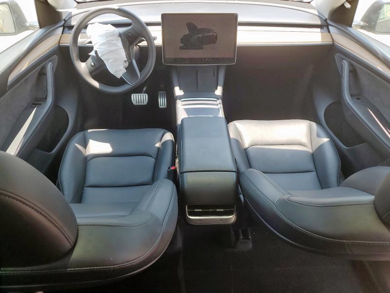 2024 TESLA MODEL Y 7SAYGDEF8RA262981