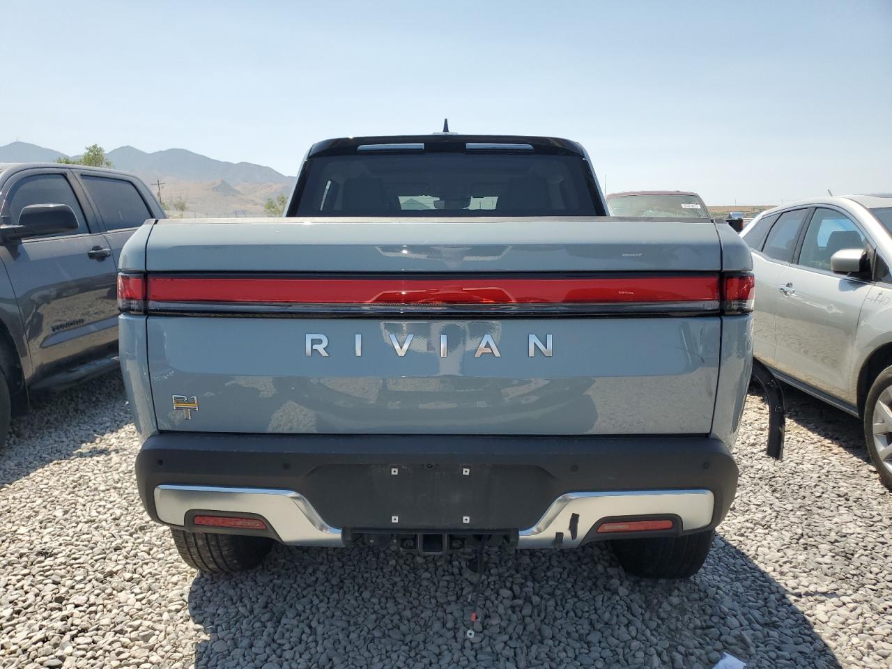RIVIAN R1T ADVENTURE
