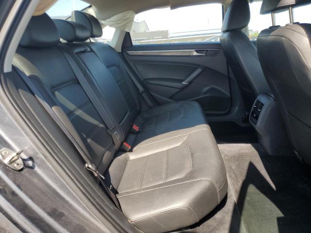 2018 VOLKSWAGEN PASSAT SE 1VWBA7A35JC032527