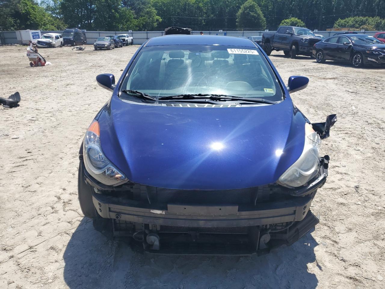 Hyundai Elantra gl 2012