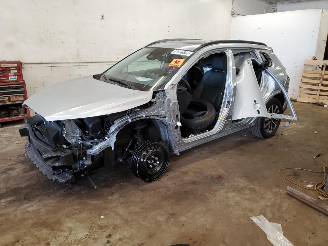 TOYOTA COROLLA CROSS XLE