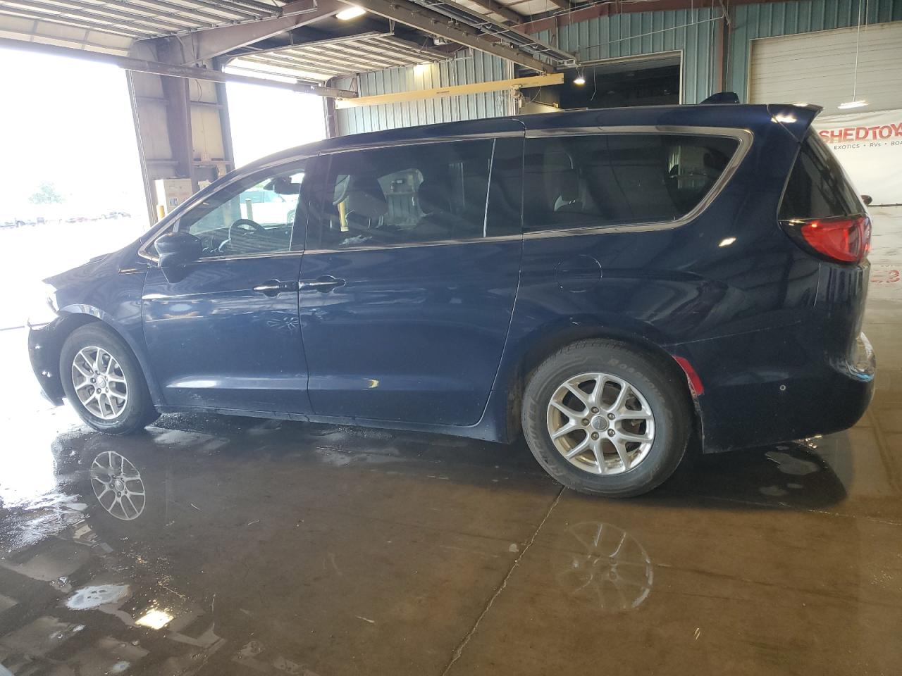 CHRYSLER PACIFICA TOURING