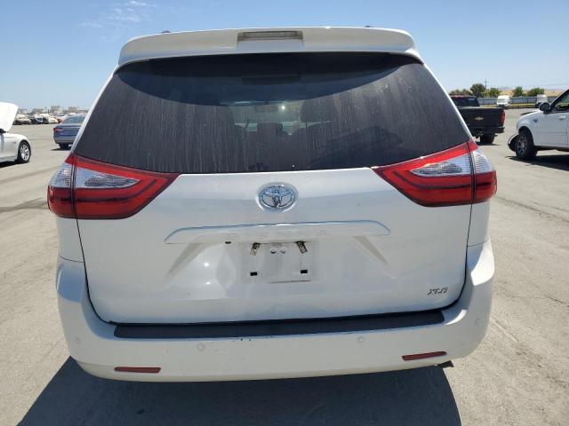2017 TOYOTA SIENNA XLE 5TDYZ3DC7HS881254