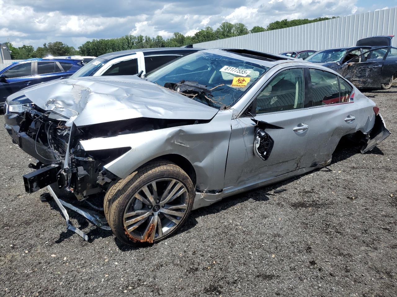 INFINITI Q50 LUXE