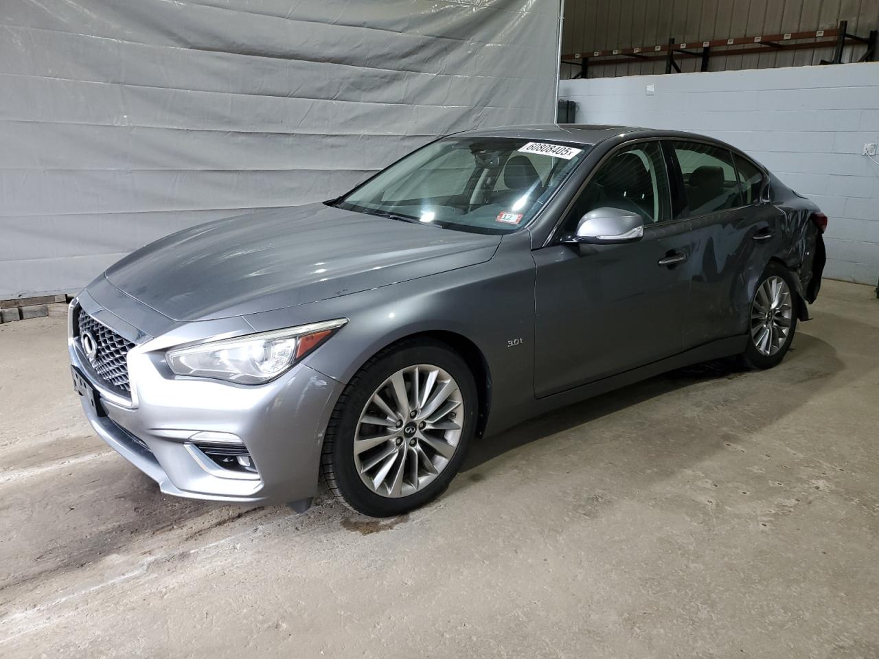 INFINITI Q50 LUXE
