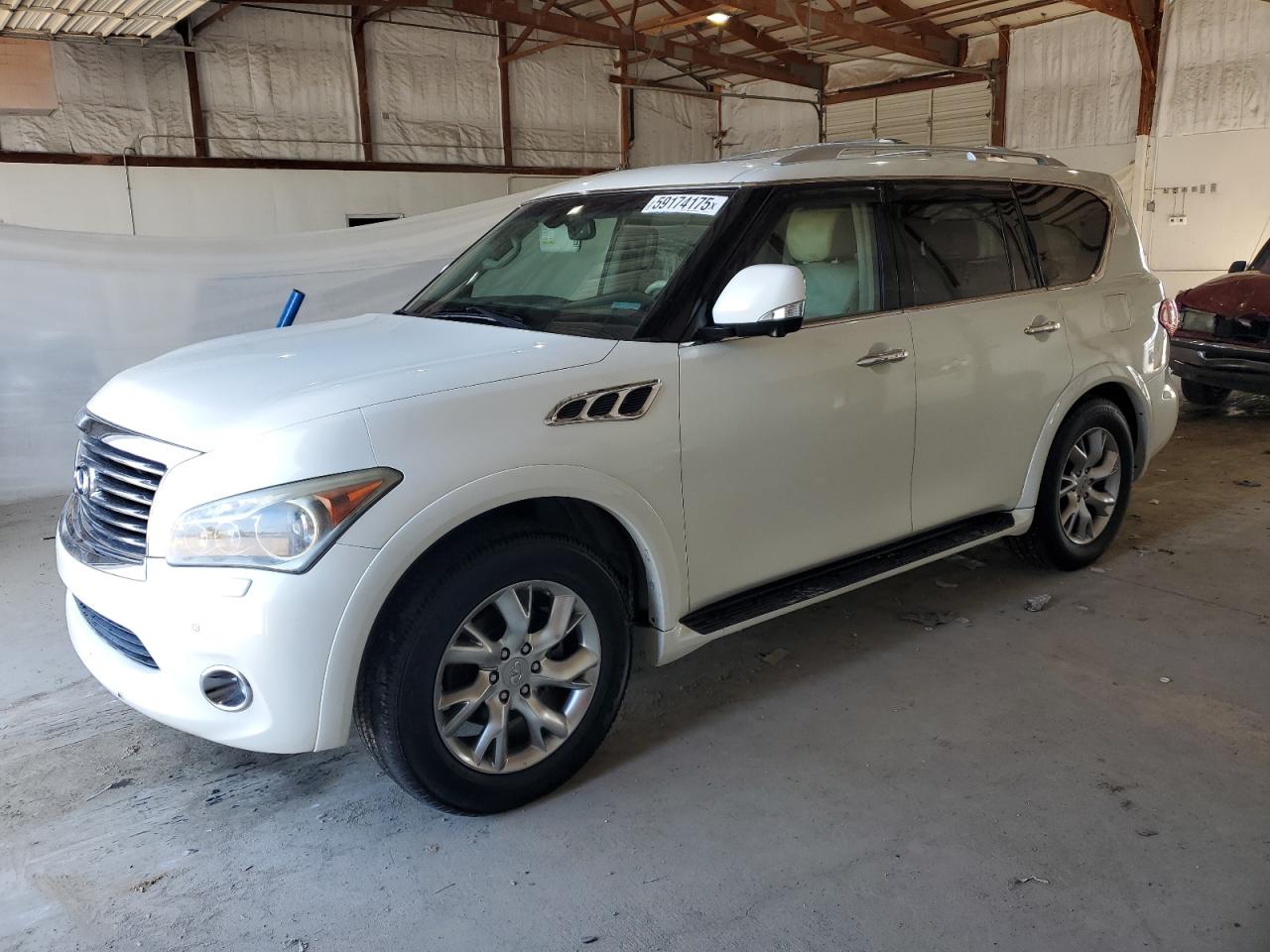 INFINITI QX56