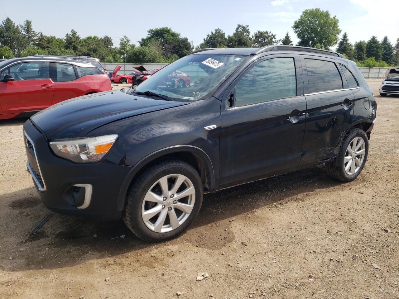 MITSUBISHI OUTLANDER SE