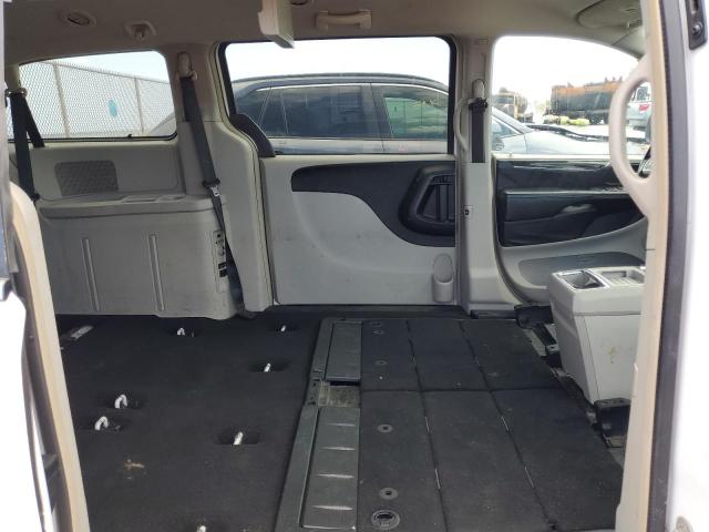 2015 CHRYSLER TOWN & COU 2C4RC1BG0FR595686