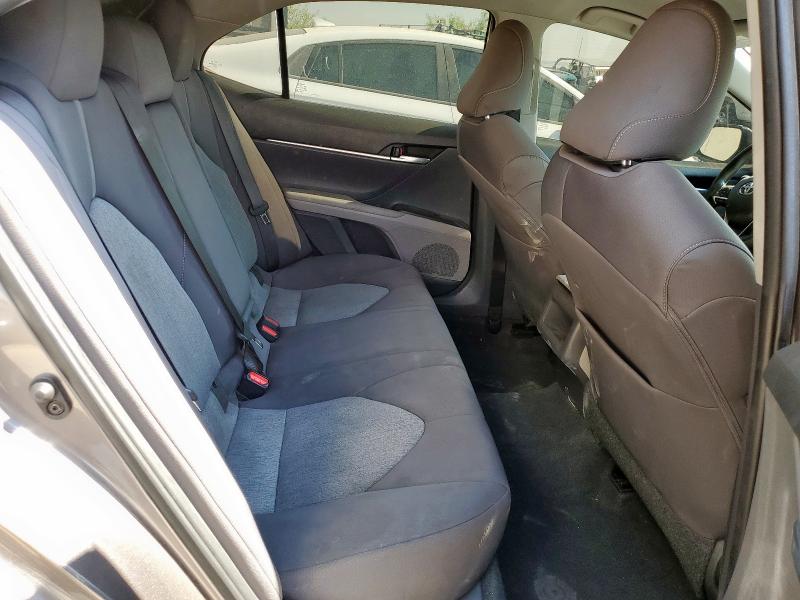 2021 TOYOTA CAMRY LE 4T1C11AK5MU451922