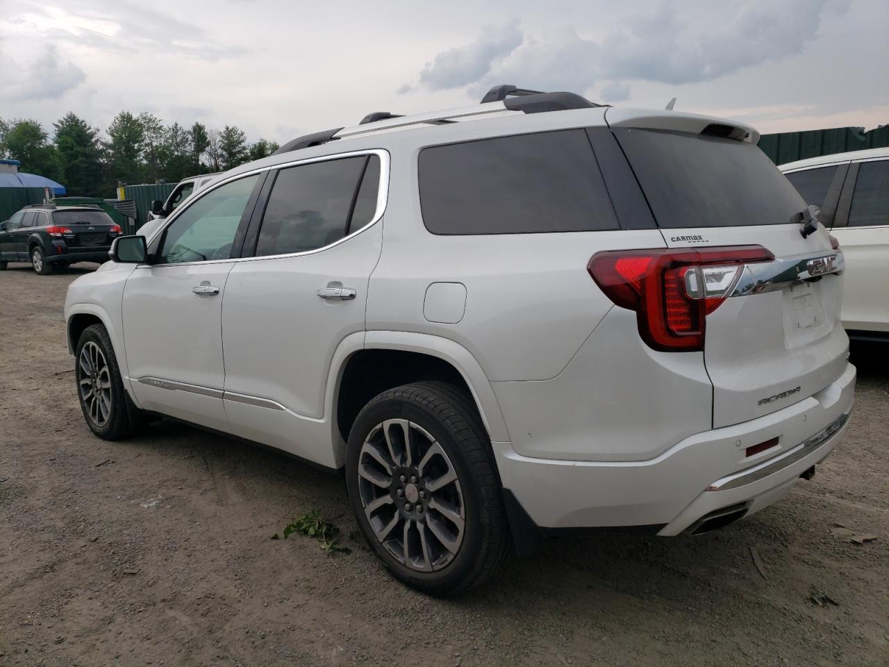 GMC ACADIA DENALI