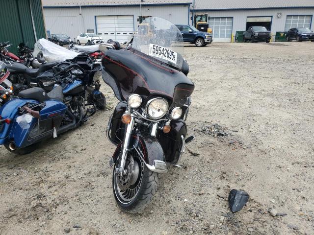 2011 HARLEY-DAVIDSON FLHTCU - 1HD1FC416BB674022