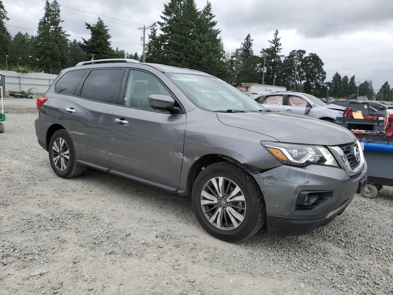 Nissan Pathfinder 2019