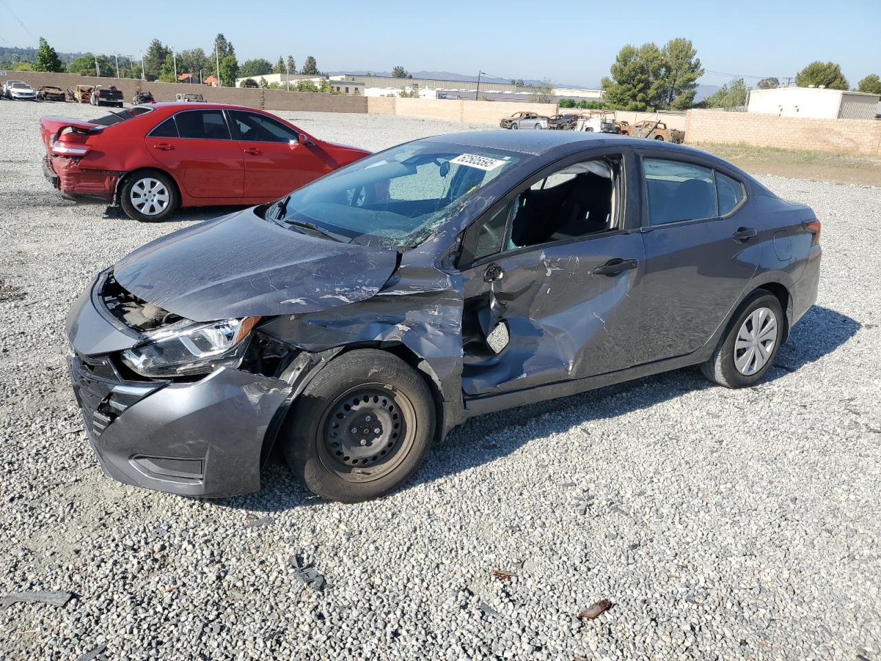 NISSAN VERSA S
