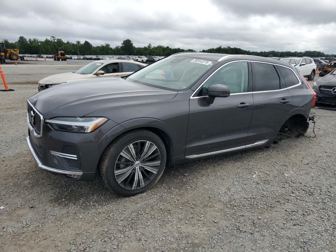 VOLVO XC60 B5 INSCRIPTION