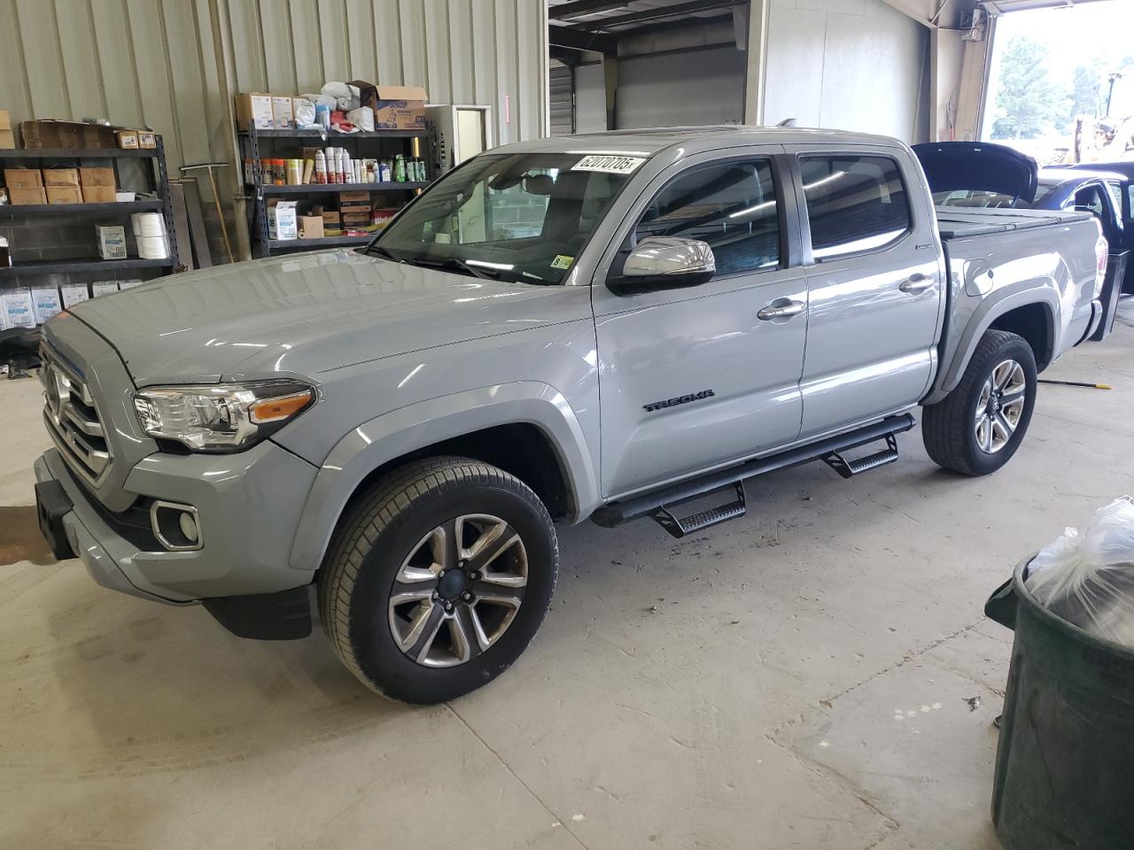 TOYOTA TACOMA DOUBLE CAB