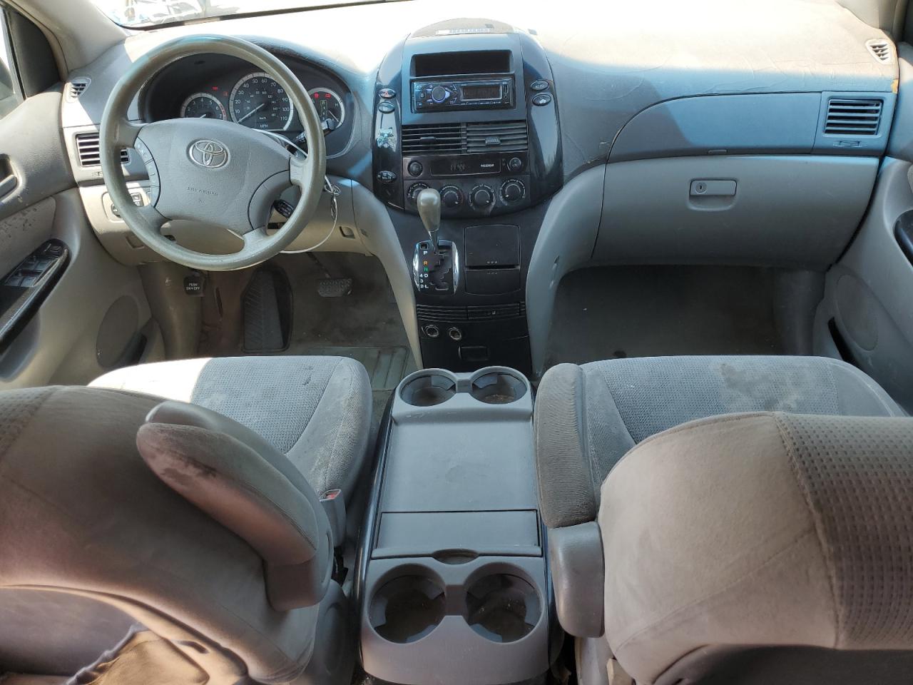 Lot #3284591357 2004 TOYOTA SIENNA CE