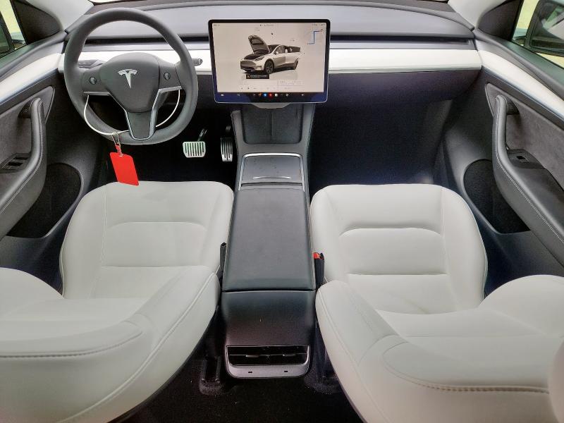 2024 TESLA MODEL Y 7SAYGAEE4RF194736