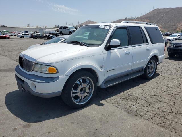 LINCOLN NAVIGATOR 1998 white 4dr spor gas 5LMPU28LXWLJ39193 photo #1