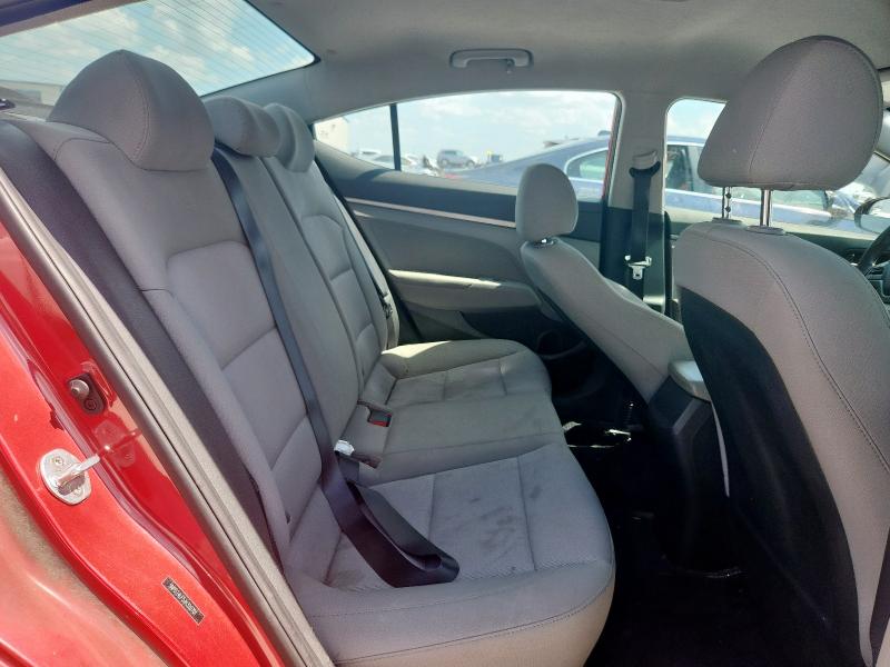 5NPD74LF5JH320701 2018 HYUNDAI ELANTRA