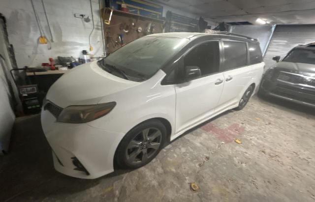 Vin: 5tdxz3dc1js918378, lot: 62154135, toyota sienna se 20182