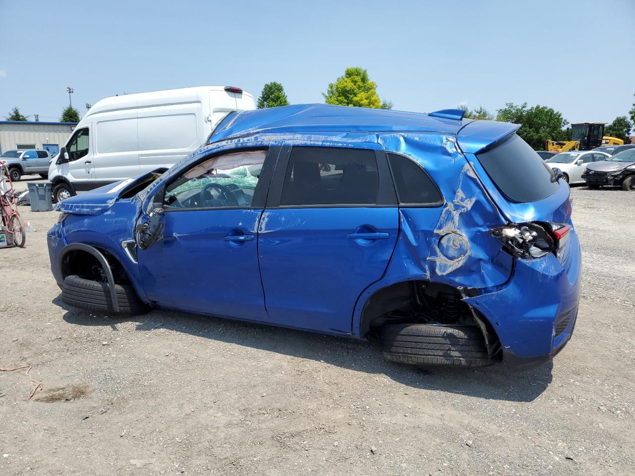 MITSUBISHI OUTLANDER SE