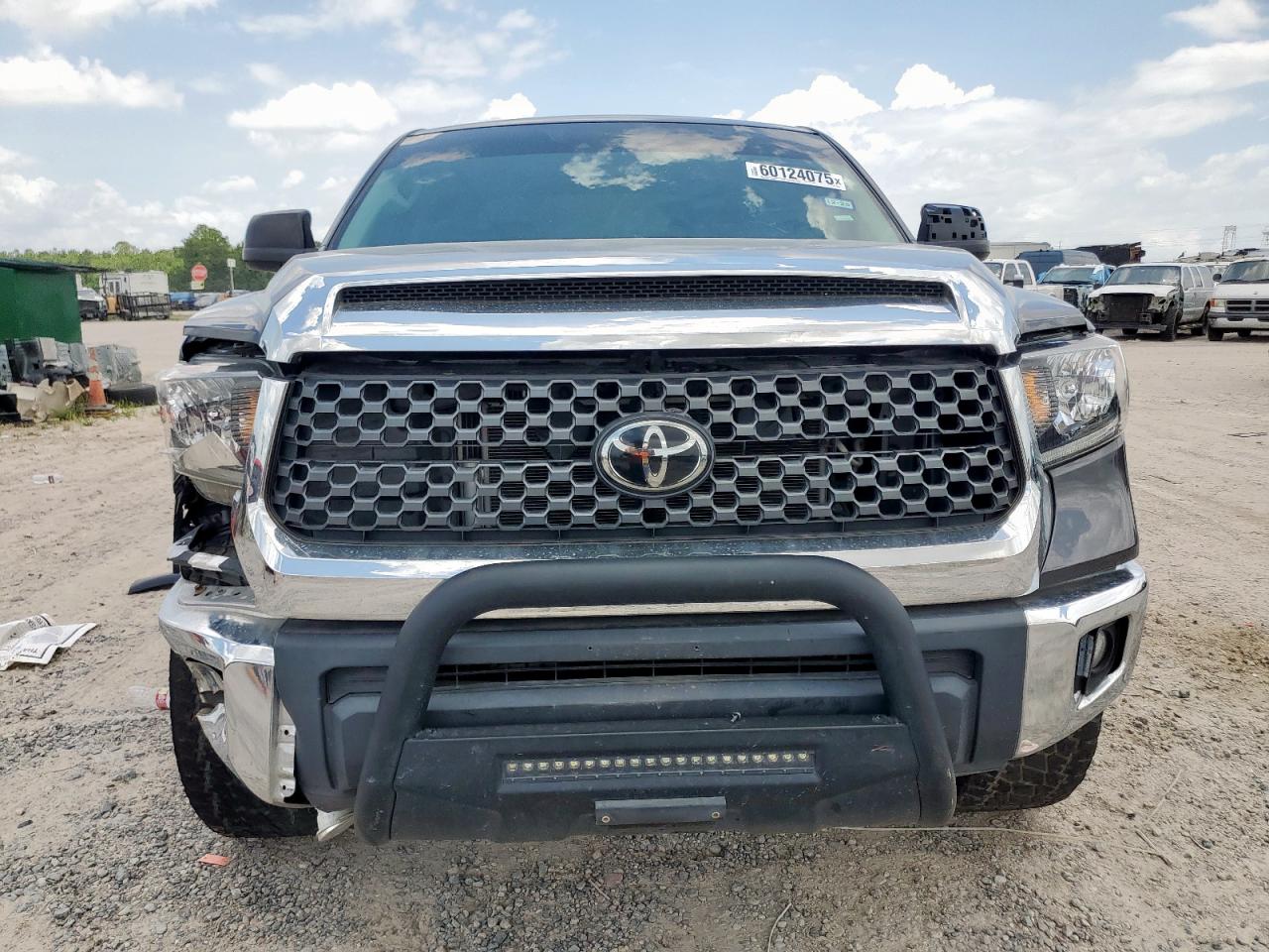 TOYOTA TUNDRA CREWMAX SR5