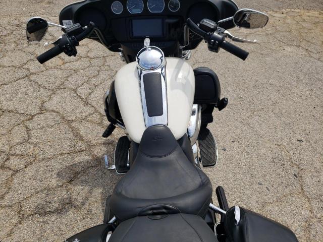 2017 HARLEY-DAVIDSON FLHTP POLI 1HD1FMC14HB685651