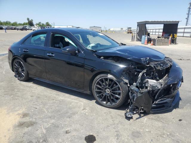 Vin: wdd3g4eb3kw019870, lot: 59726595, mercedes-benz a-class 220 20194