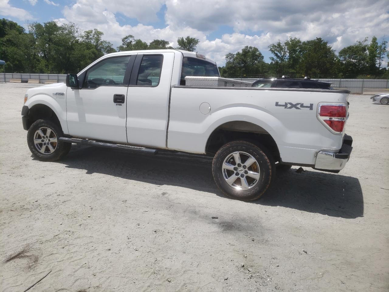 FORD F-150 SUPER CAB