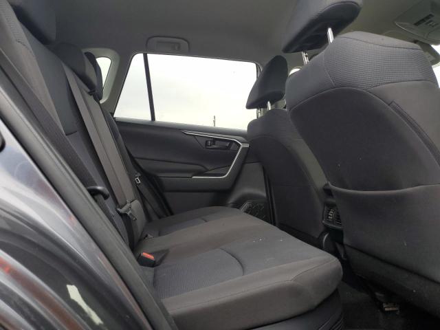 2020 TOYOTA RAV4 LE JTMLWRFV8LD537361