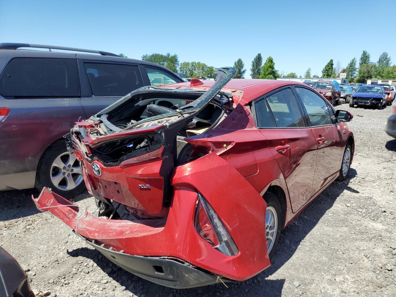 TOYOTA PRIUS PRIME LE