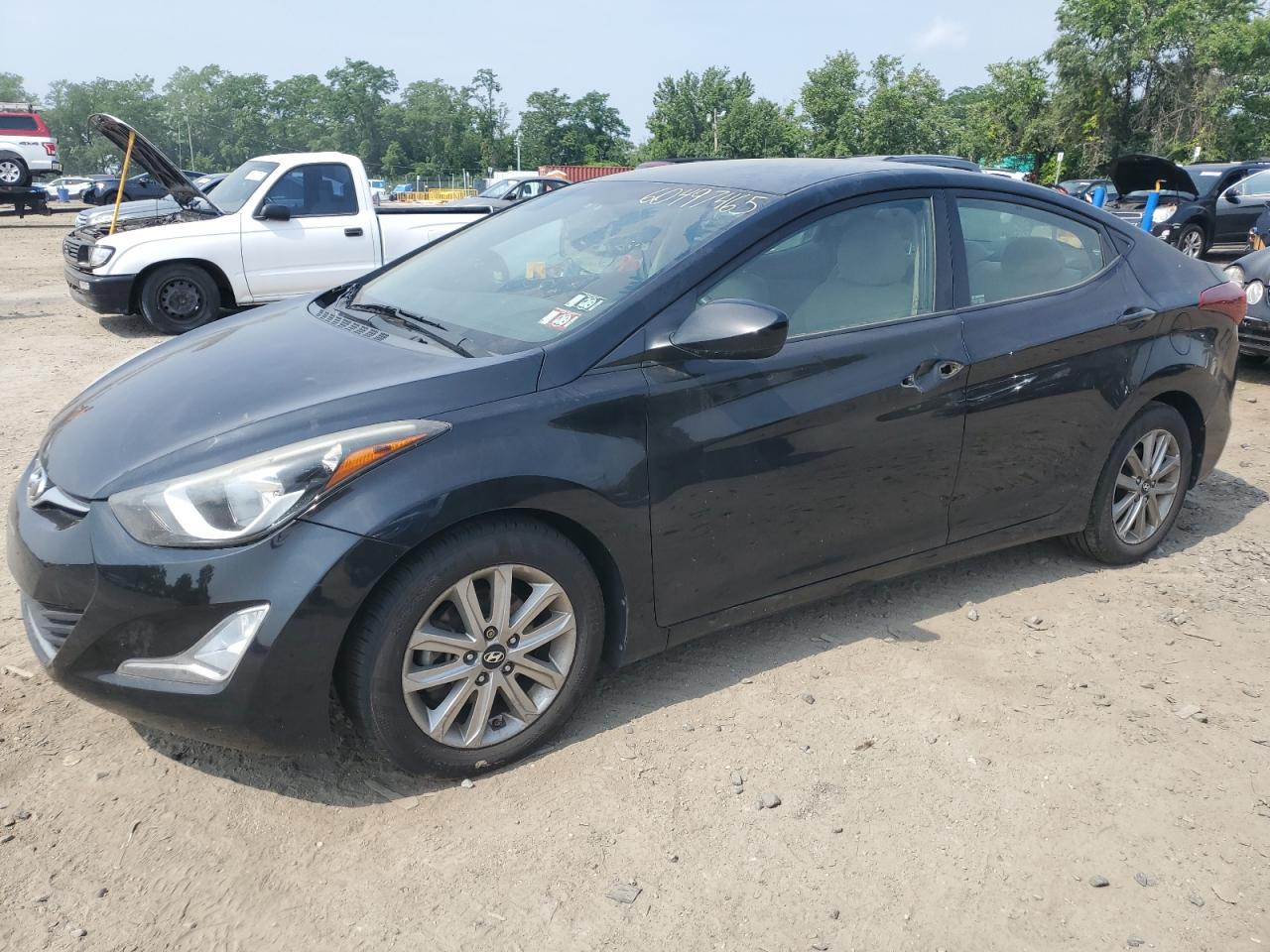 HYUNDAI ELANTRA SE