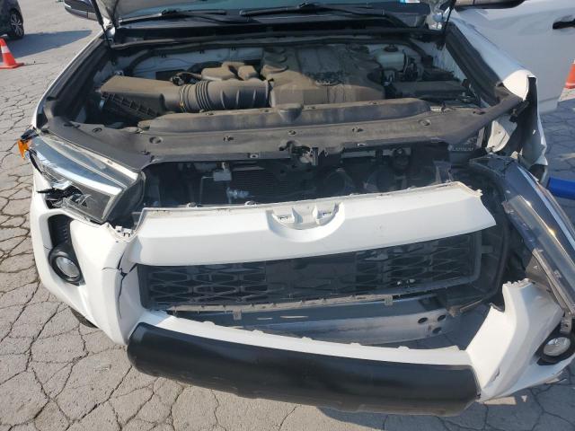 2020 TOYOTA 4RUNNER SR - JTEBU5JR5L5789434