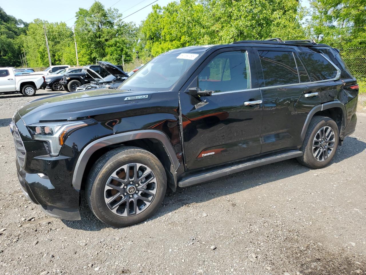 TOYOTA SEQUOIA SR5