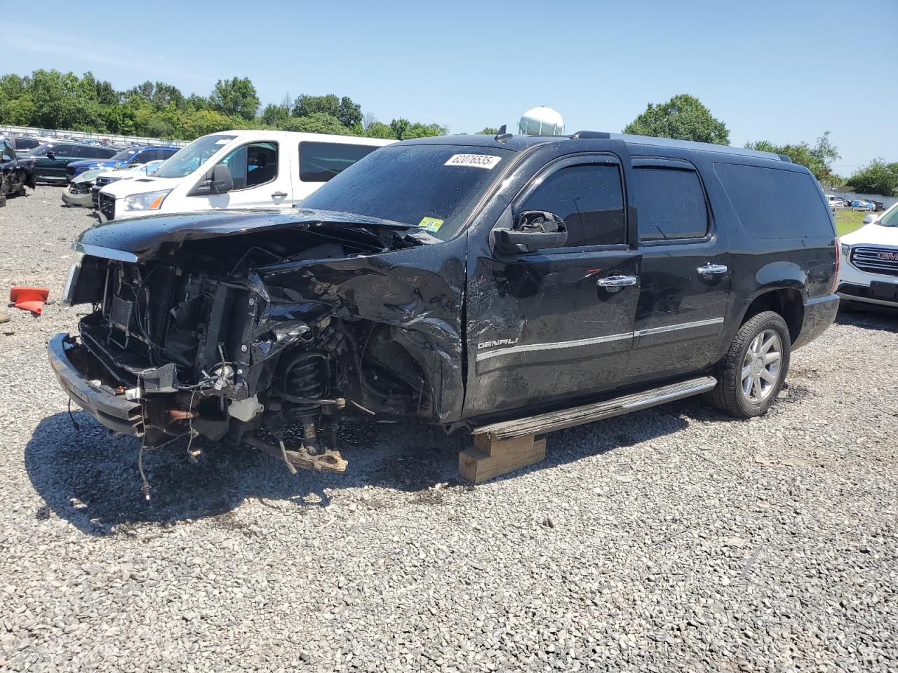 GMC YUKON DENALI