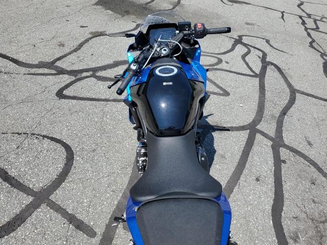 2024 SUZUKI GSX800 F JS1EM13B7R7103895