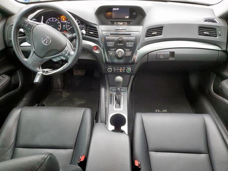 2017 ACURA ILX BASE W 19UDE2F32HA016000