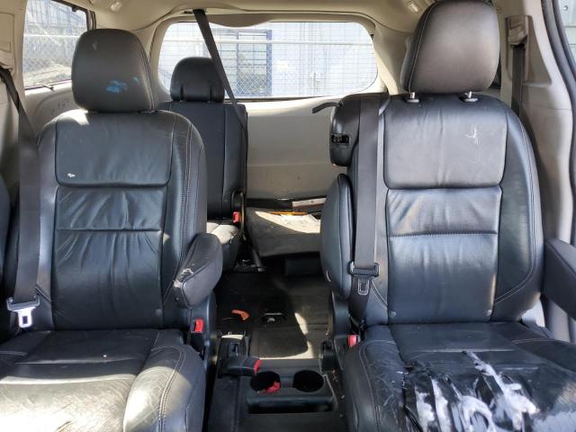 2016 TOYOTA SIENNA SE 5TDXK3DC1GS699645