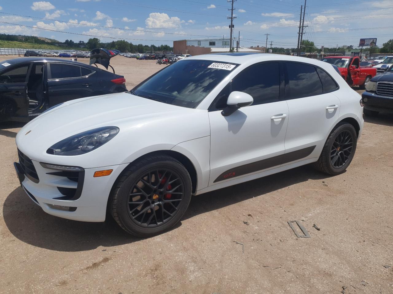 PORSCHE MACAN GTS