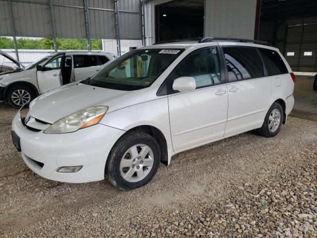 TOYOTA SIENNA XLE