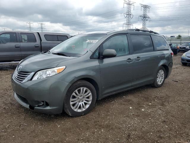 TOYOTA SIENNA XLE