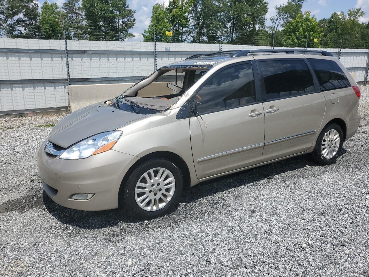 TOYOTA SIENNA XLE