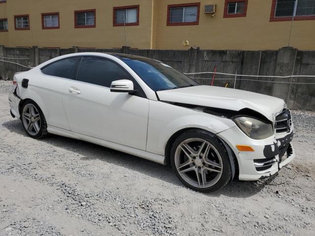 Vin: wddgj4hb3fg399565, lot: 62269355, mercedes-benz c-class 250 20154