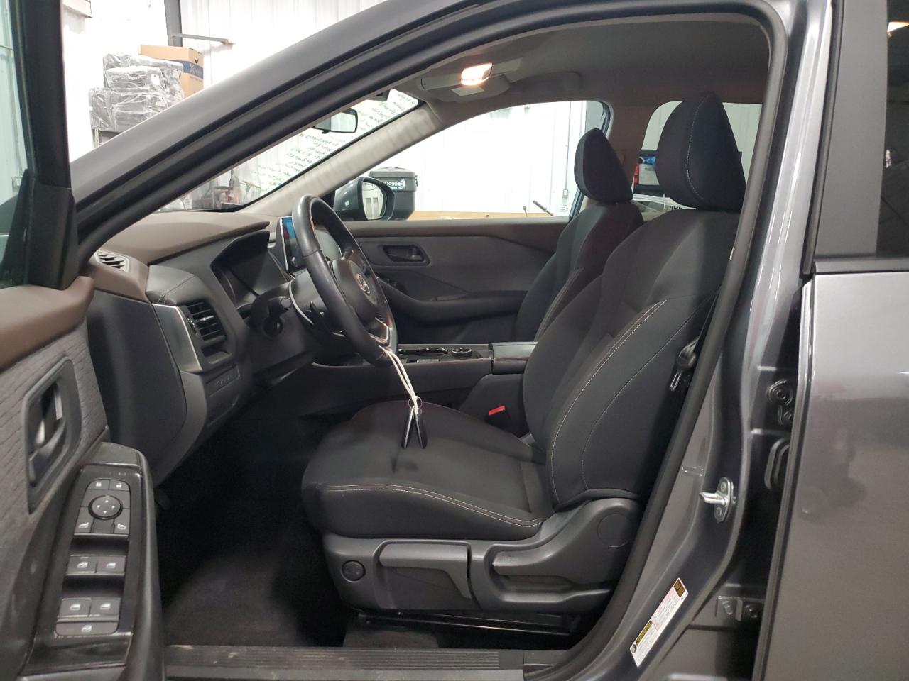 Nissan Rogue s 2023