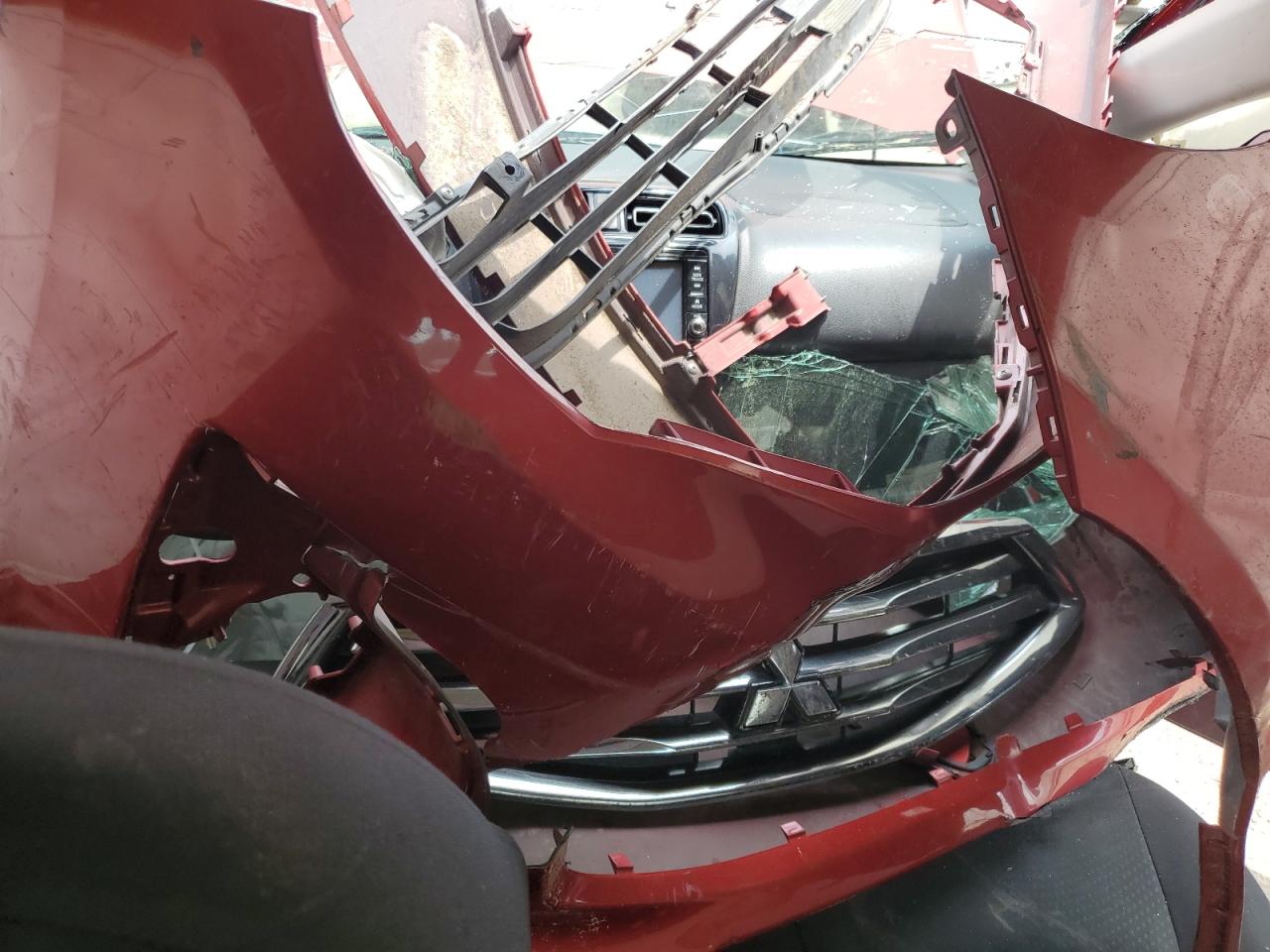 MITSUBISHI MIRAGE G4 ES