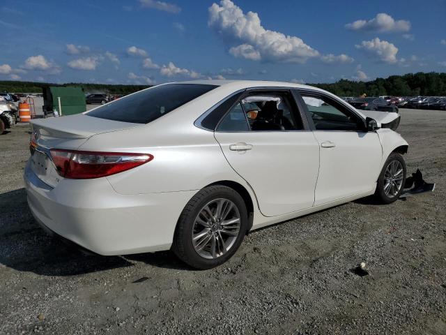 Vin: 4t1bf1fk4hu323733, lot: 60543095, toyota camry le 20173